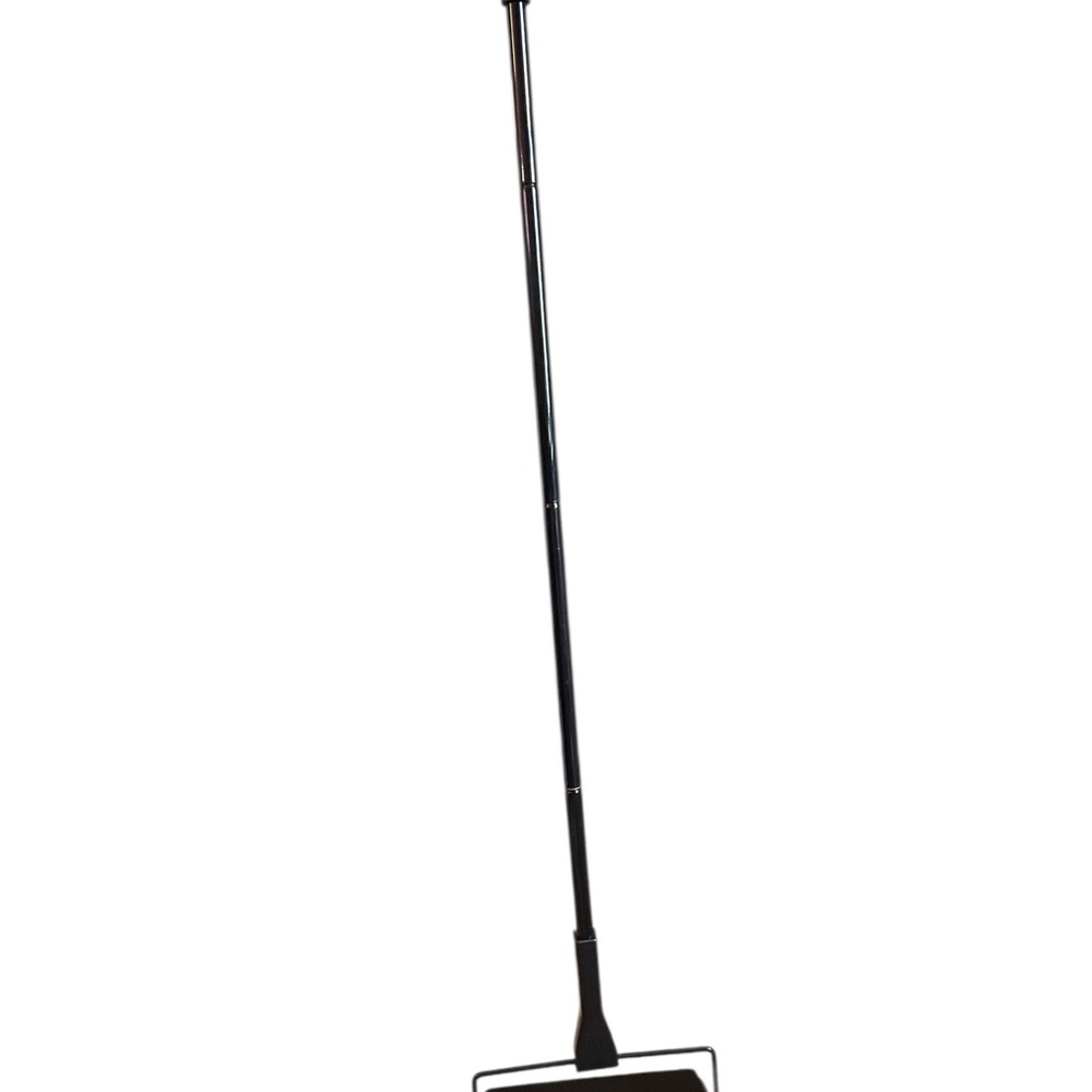 Fuller Brush Co. Black Carpet Sweeper Manual Quick Clean Up - Picture 3 of 6
